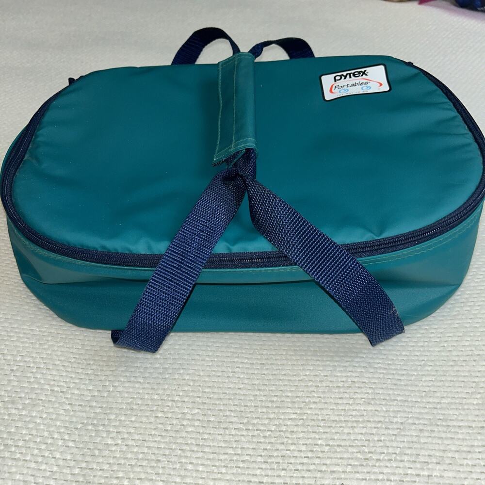 Pyrex Portables Insulated Oval Carry Case Bag Only Blue Handles & Zipper 13x9x3